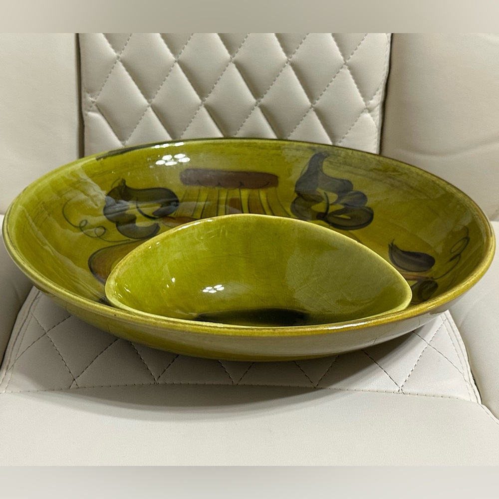 Mid-Century chip and dip platter vintage 1960s-1970s pottery dish - Picture 3 of 9